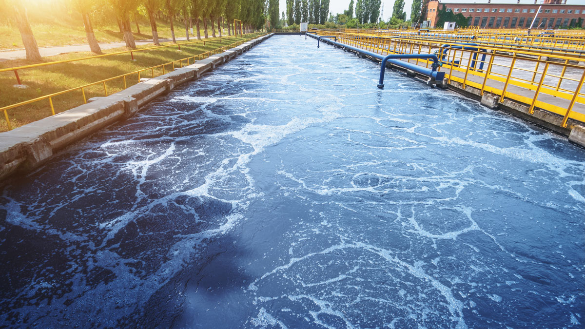 Water treatment tank
